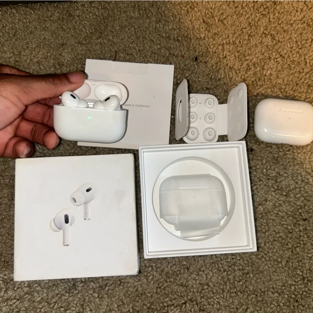 White Wireless Earbuds with Charging Case